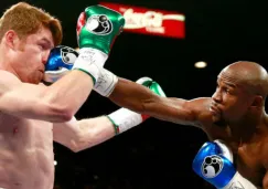 Floyd impacta al mexicano con un fuerte golpe 