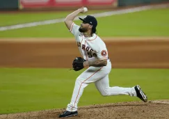 Roberto Osuna en partido con Astros