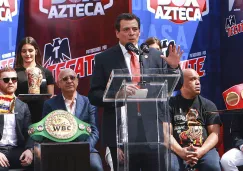 Mauricio Sulaimán en una conferencia de prensa  