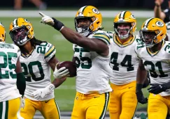 Jugadores de los Packers festejan una anotación