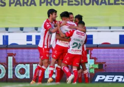 Necaxa en celebración de gol