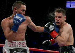 Carlos Cuadras y Juan Francisco Estrada en pelea