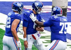 Jugadores de Giants celebran TD vs Eagles