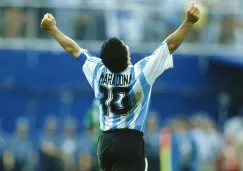 Maradona en un partido con Argentina