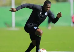 Antonio Valencia, en práctica con Querétaro