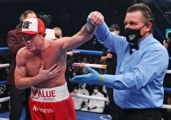 Canelo Álvarez tras la pelea con Smith