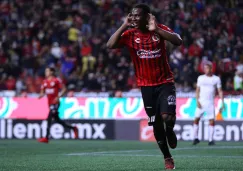 Bryan Angulo durante un partido con Xolos