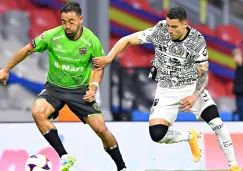 Marco Fabián en acción ante las Águilas del América