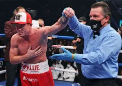 Canelo Álvarez tras la pelea con Smith