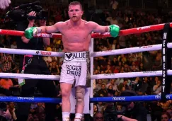 Saúl 'Canelo' Álvarez en pelea ante Callum Smith