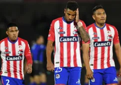 Jugadores de Atlético de San Luis en lamento