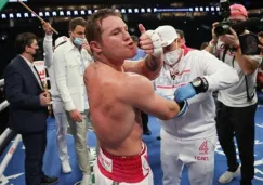 Canelo Álvarez después de una pelea 