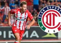 Ian González en acción con Necaxa