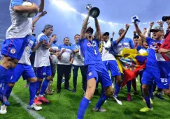 Cruz Azul en festejo del título del Guardianes 2021