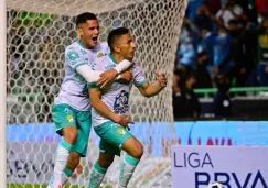 Ángel Mena celebra el agónica empate vs Santos