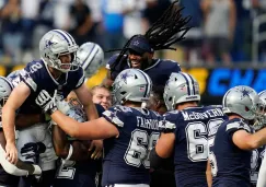 Zuerlein es felicitado tras anotar el Gol de Campo del triunfo