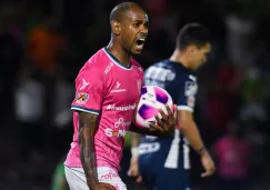 Diego Rolán festejando el primer gol de Juárez