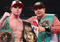 Canelo y Eddy Reynoso tras una pelea en Las Vegas 