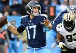 Ryan Tannehill en acción con Titans