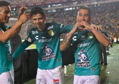 Jugadores de León en festejo