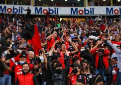 Afición del Atlas apoyando durante la Semifinal de la Liga MX