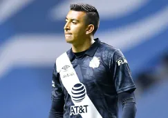 Daniel Álvarez jugando partido con el Puebla en la Liga MX