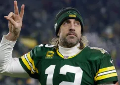 Rodgers saluda en Lambeau Field