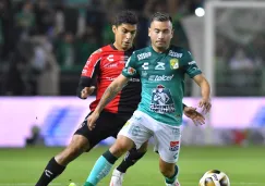 Jean Meneses durante un partido con León