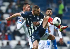 Janssen en el juego entre Rayados y Gallos