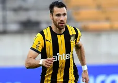 Gary Kagelmacher jugando partido en Uruguay con Peñarol