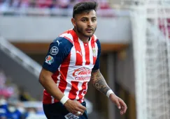 Chivas: Alexis Vega rescató el empate ante Querétaro