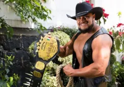 Texano Jr. posa para la lente de RÉCORD 