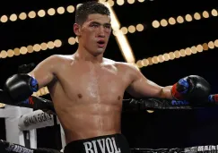 Bivol en una pelea de boxeo