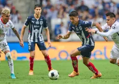 Monterrey jugando partido de la Liga MX ante el Atlas