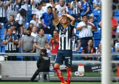 Maxi Meza de Rayados durante partido