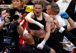 Katie Taylor festeja tras triunfo ante Serrano