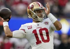 Jimmy Garoppolo durante un partido con 49ers