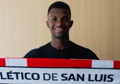 Vitinho en su presentación con Atlético San Luis