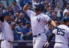 Yankees de Nueva York celebrando jonrón de tres carreras 