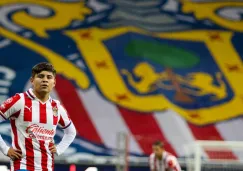 Eduardo López durante un partido con Chivas