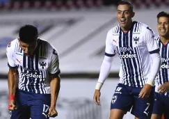 Jugadores de Rayados celebran anotación 