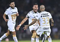 Dani Alves metió asistencia en su debut en la Liga MX