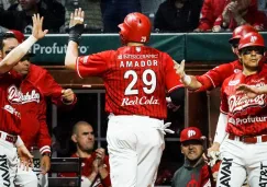 Jugadores de Diablos Rojos en festejo