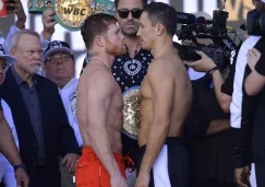 Canelo Álvarez y Golovkin vencieron a la báscula en la ceremonia de pesaje