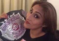 Faby Apache, luchadora profesional