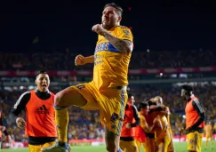 Gignac en festejo de gol