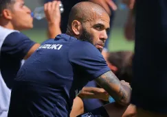 Dani Alves en entrenamiento con Pumas