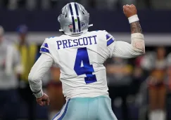 Dak Prescott de los Dallas Cowboys celebrando un touchdown