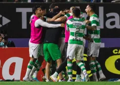 El equipo santista celebra la victoria ante "Los Cañoneros"