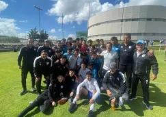 Lozano con la Sub-14 de los Tuzos del Pachuca